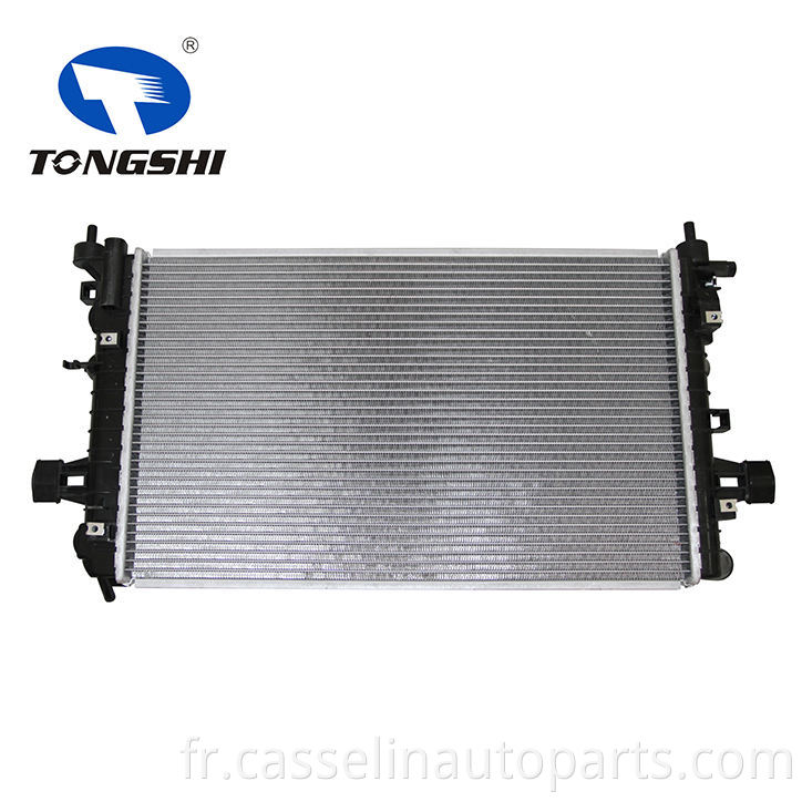 Radiator Pièces de rechange Radiateur de voiture en aluminium pour Opel Astra 1.2i 1.6 OEM 1300265 Radiateur de voitures